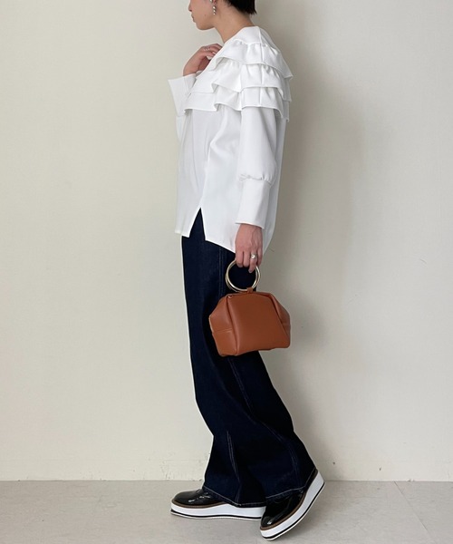 TEVALT(ヴァレット)の「フリルコクーンチュニック(その他トップス・レディース・オフホワイト/ブラック・38)」の3枚目の写真