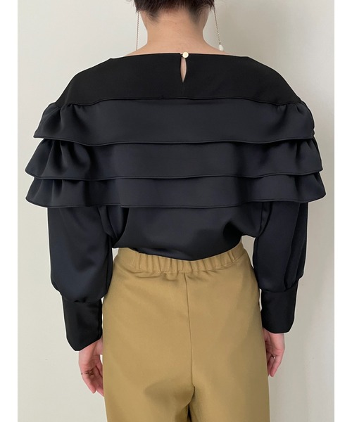 TEVALT(ヴァレット)の「フリルコクーンチュニック(その他トップス・レディース・オフホワイト/ブラック・38)」の16枚目の写真