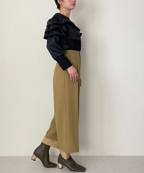 TEVALT(ヴァレット)の「フリルコクーンチュニック(その他トップス・レディース・オフホワイト/ブラック・38)」の10枚目の写真