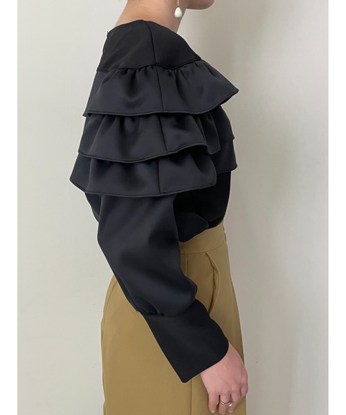 TEVALT(ヴァレット)の「フリルコクーンチュニック(その他トップス・レディース・オフホワイト/ブラック・38)」の14枚目の写真