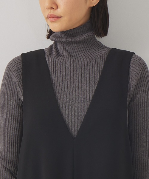 qualite(カリテ)の「Vネックストレートオールインワン(つなぎ/オールインワン・レディース・ブラック・34/38)」の5枚目の写真