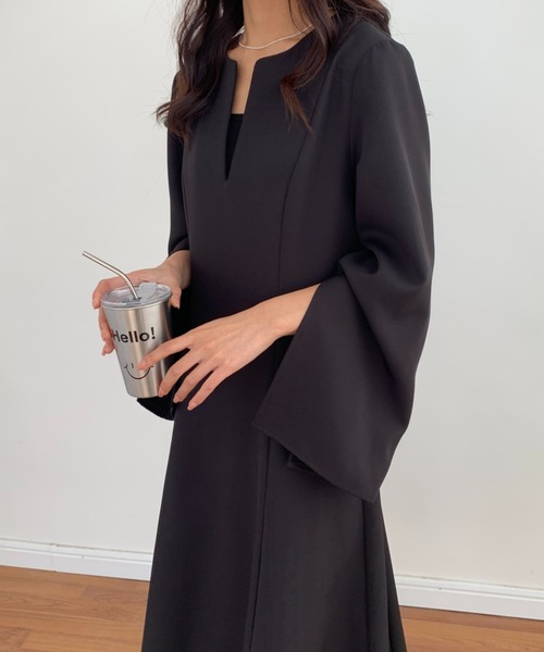 ECLIN（エクラン）の「袖スリットスキッパネックフレアワンピース（ワンピース・レディース・カーキ/ブラック/アイボリー/ベージュ/チャコールグレー/モカ・M/L）」の11枚目の写真