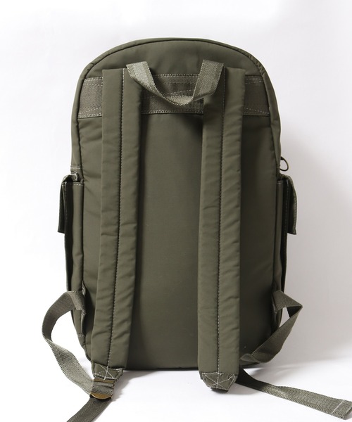アンドワンダー リュック カーキ and wander(アンドワンダー)の「and wander×Barbour/アンド