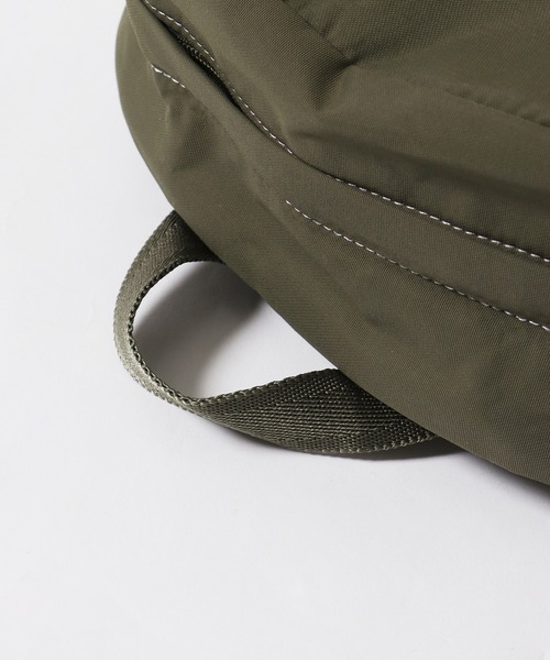 アンドワンダー　リュック　カーキ and wander（アンドワンダー）の「and wander×Barbour/アンド