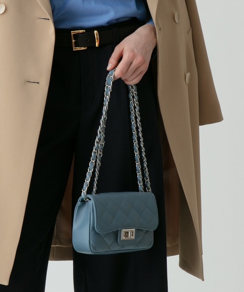 allureville（アルアバイル）の「キルティングチェーンショルダー（ショルダーバッグ・レディース・ライトブルー/ミント/ブラック/ベージュ・2）」の4枚目の写真