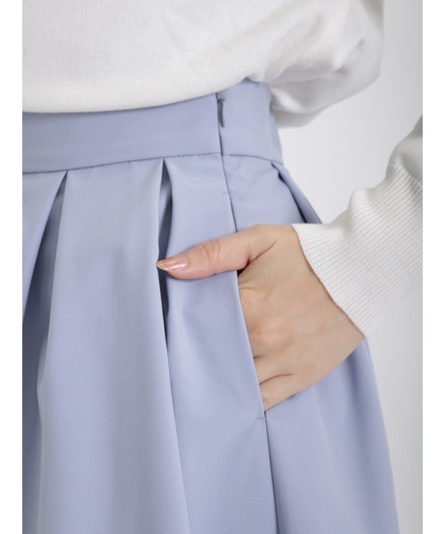 Te chichi（テチチ）の「ボンディングタックフレアスカート（スカート・レディース・ブラック/ブルー/グリーン・SMALL/MEDIUM）」の8枚目の写真