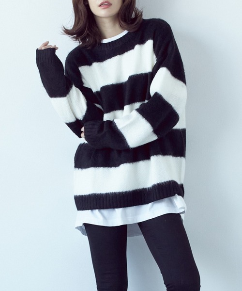 Bling Leads（ブリングリーズ）の「/Bling leads/クルーネックモヘアタッチオーバーサイズプルオーバー（ニット/セーター・レディース・チャコール/イエロー系/マスタード/ベージュ系/ブラック×ホワイト/グリーン系/グリーン/ライトグレー/グレー系/グリーン系1/ブラック×レッド/ブラック/ブルー・L/M）」の3枚目の写真