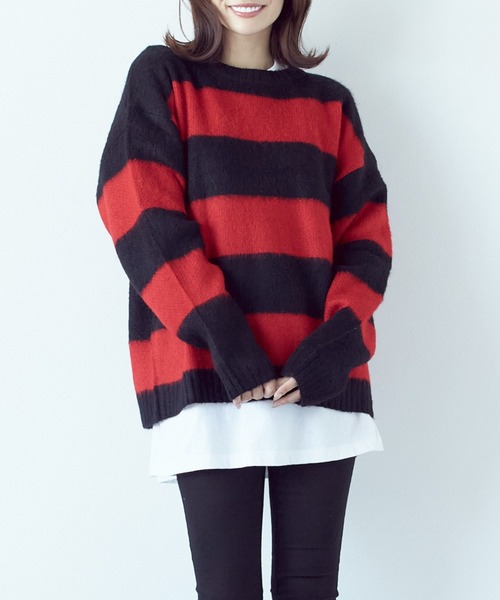 Bling Leads（ブリングリーズ）の「/Bling leads/クルーネックモヘアタッチオーバーサイズプルオーバー（ニット/セーター・レディース・チャコール/イエロー系/マスタード/ベージュ系/ブラック×ホワイト/グリーン系/グリーン/ライトグレー/グレー系/グリーン系1/ブラック×レッド/ブラック/ブルー・L/M）」の4枚目の写真