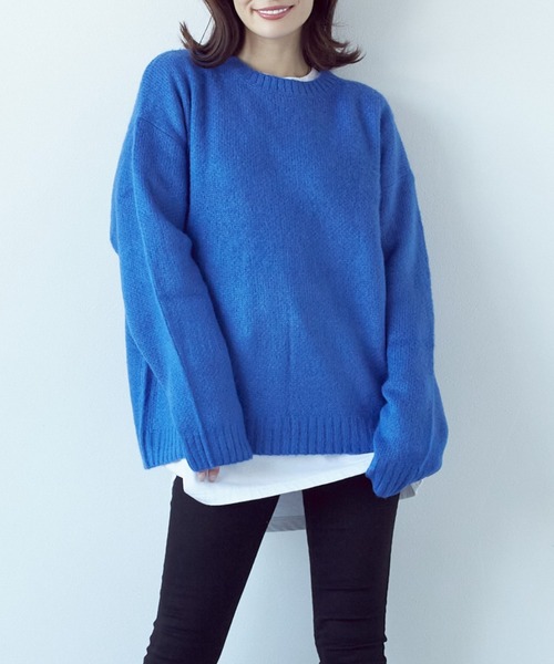 Bling Leads（ブリングリーズ）の「/Bling leads/クルーネックモヘアタッチオーバーサイズプルオーバー（ニット/セーター・レディース・チャコール/イエロー系/マスタード/ベージュ系/ブラック×ホワイト/グリーン系/グリーン/ライトグレー/グレー系/グリーン系1/ブラック×レッド/ブラック/ブルー・L/M）」の11枚目の写真