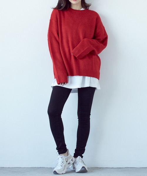 Bling Leads（ブリングリーズ）の「/Bling leads/クルーネックモヘアタッチオーバーサイズプルオーバー（ニット/セーター・レディース・チャコール/イエロー系/マスタード/ベージュ系/ブラック×ホワイト/グリーン系/グリーン/ライトグレー/グレー系/グリーン系1/ブラック×レッド/ブラック/ブルー・L/M）」の22枚目の写真