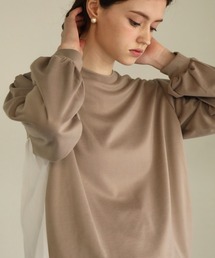 ポンチバックプリーツプルオーバー