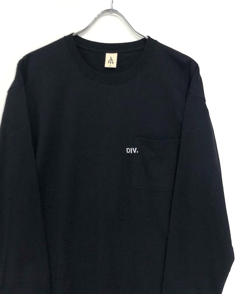 TRAP/U (トラップユー)の「ワンポイント刺繍/ポケット付き クルーネック ロングT(Tシャツ/カットソー・メンズ・ブルー系その他/ブラック/ホワイト・M/L)」の3枚目の写真