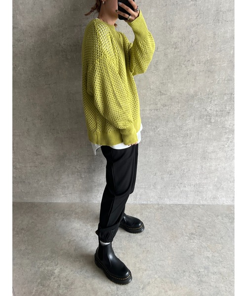 owndaily(オンデイリー)の「オーバーサイズメッシュニットプルオーバー(Tシャツ/カットソー・レディース・ブラック/ピンク/イエロー/ライトベージュ/グレイッシュベージュ・FREE)」の14枚目の写真