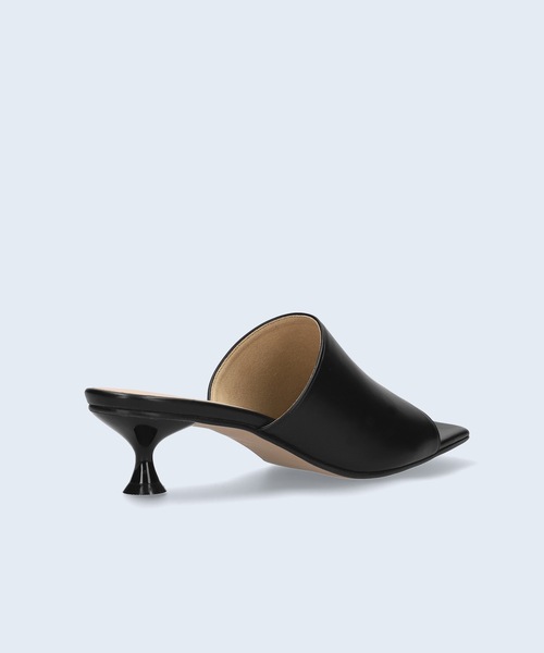 MAMIAN(マミアン)の「ワイドスクエアトゥ シンプル ミュールサンダル (4.0cmヒール)(サンダル・レディース・ミント/ホワイト/ブラック・M/L/S/LL)」の10枚目の写真