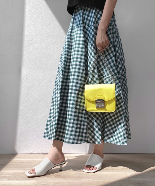 MAMIAN(マミアン)の「ワイドスクエアトゥ シンプル ミュールサンダル (4.0cmヒール)(サンダル・レディース・ミント/ホワイト/ブラック・M/L/S/LL)」の6枚目の写真