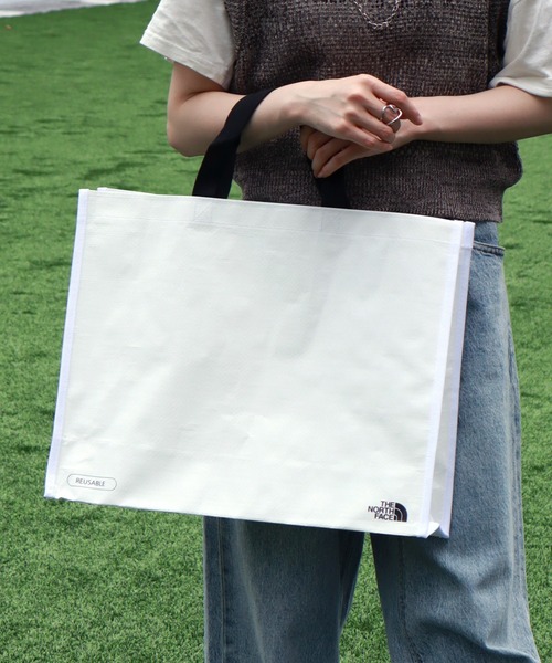 THE NORTH FACE(ザノースフェイス)の「【THE NORTH FACE/ザノースフェイス】SHOPPER BAG M/ショッパーバッグ(エコバッグ/サブバッグ・メンズ・ホワイト/ホワイト系1・FREE)」の19枚目の写真