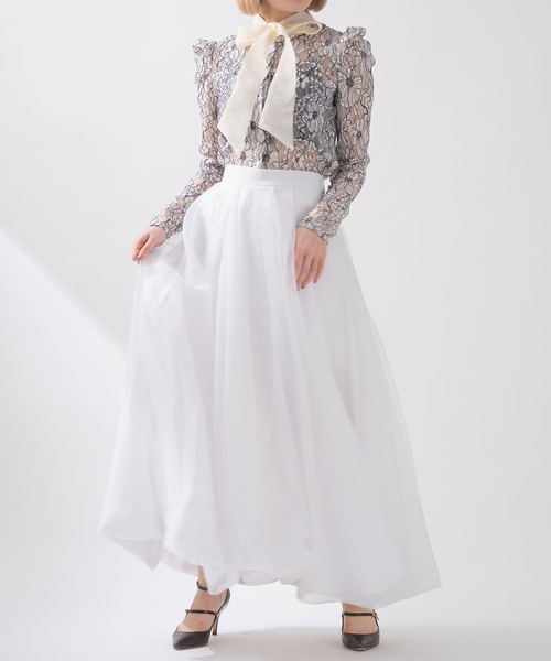 qumerry.(キュメリ)の「レースボリュームブラウス(シャツ/ブラウス・レディース・オフホワイト/サックスブルー/ライトイエロー・MEDIUM/SMALL)」の5枚目の写真