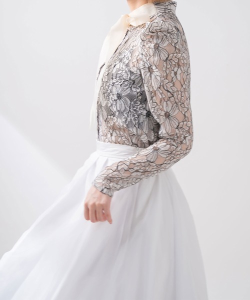 qumerry.(キュメリ)の「レースボリュームブラウス(シャツ/ブラウス・レディース・オフホワイト/サックスブルー/ライトイエロー・MEDIUM/SMALL)」の11枚目の写真