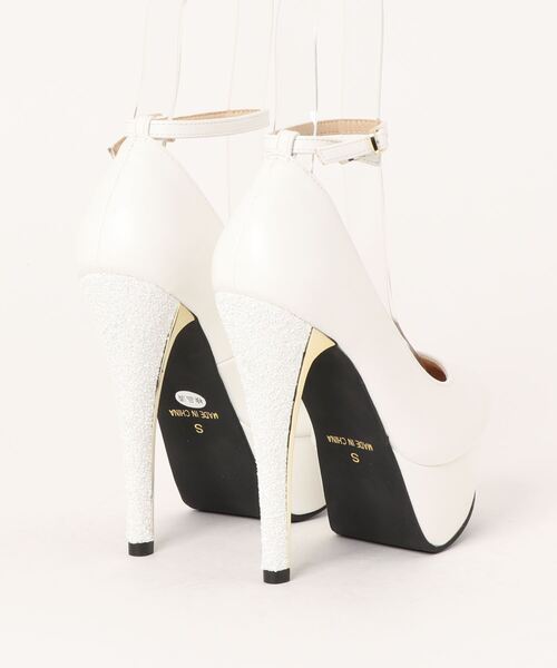 Mafmof(マフモフ)の「Mafmof(マフモフ)13.5cmグリッターヒールシンプルストームパンプス(パンプス・レディース・ブラック/ベージュ/ホワイト・S/M/L/LL)」の4枚目の写真