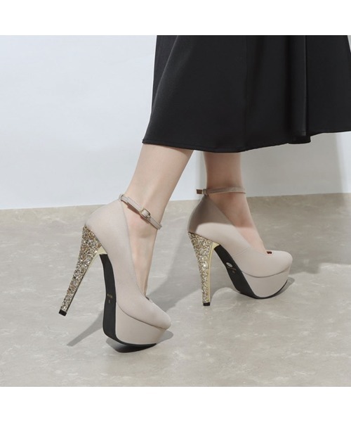 Mafmof(マフモフ)の「Mafmof(マフモフ)13.5cmグリッターヒールシンプルストームパンプス(パンプス・レディース・ブラック/ベージュ/ホワイト・S/M/L/LL)」の3枚目の写真