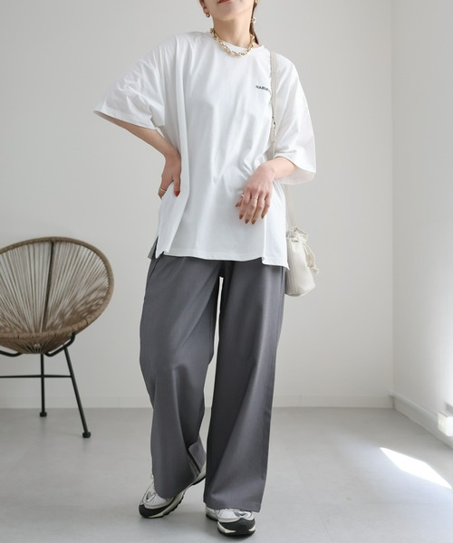 ap retro（アプレトロ）の「ビッグシルエットデザイン　ロゴプリントTEE（Tシャツ/カットソー・レディース・オフホワイト/ブラック/オートミール・FREE）」の6枚目の写真