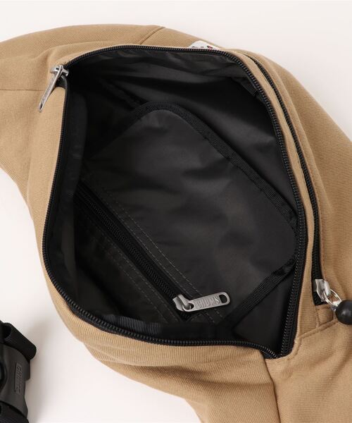 CHUMS（チャムス）の「【CHUMS/チャムス】 Spur Fanny Pack Sweat（ボディバッグ/ウエストポーチ・メンズ・ベージュ/その他1/その他2/その他3/ブルー/ヘザーグレー/ブラック・FREE）」の12枚目の写真