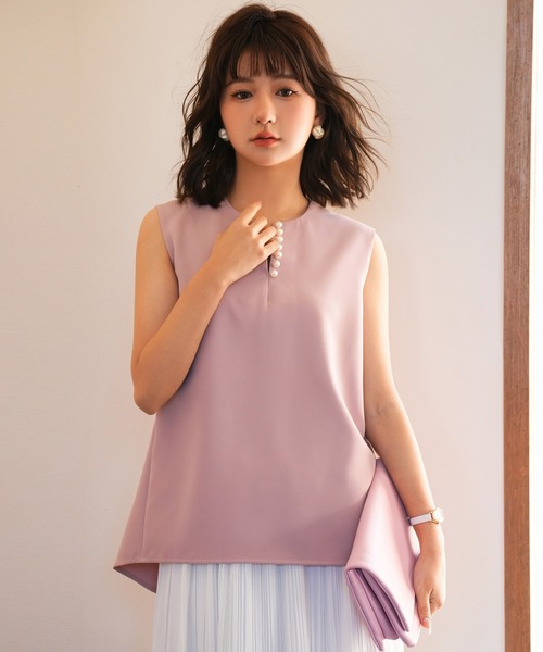 SAISON DE PAPILLON（セゾンドパピヨン）の「パールキーネックノースリーブブラウス（シャツ/ブラウス・レディース・イエロー/ピンク/ブラック/ベージュ・L/M/S）」の4枚目の写真