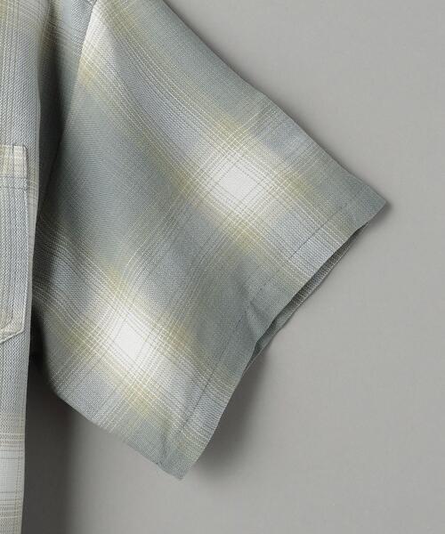 BEAUTY&YOUTH UNITED ARROWS（ビューティーアンドユースユナイテッドアローズ）の「＜CalTop＞ OMBRE CHECK SHORT SLEEVE SHIRT/シャツ（シャツ/ブラウス・メンズ・ライトグレー/ブラック・M/S）」の5枚目の写真