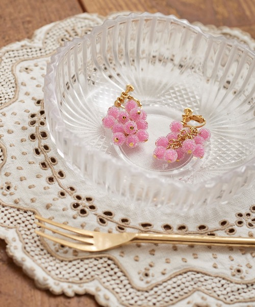 Dot&Stripes CHILD WOMAN(ドットアンドストライプス チャイルドウーマン)の「キャンディービーズ イヤリング(イヤリング・レディース・アイボリー/サックスブルー/ピンク・FREE)」の3枚目の写真