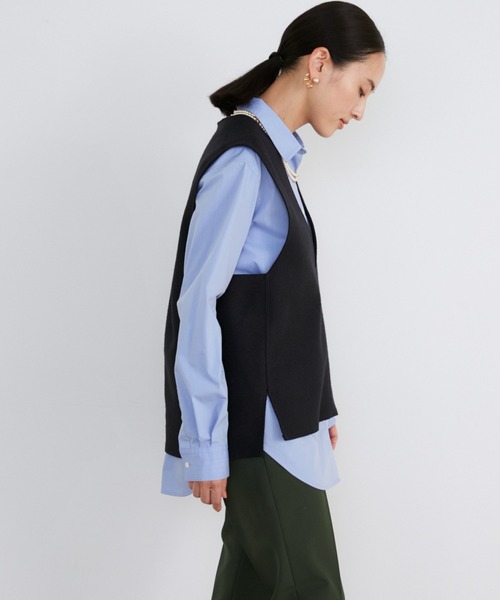 INED（イネド）の「圧縮スムースVネックベスト【セットアップ対応】（ベスト・レディース・ネイビー/オフホワイト・9号）」の9枚目の写真