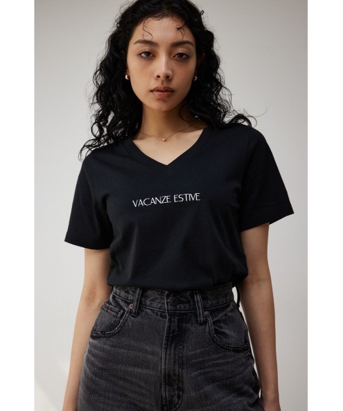 AZUL by moussy(アズールバイマウジー)の「VACANZE ESTIVE V/N LOGO Tシャツ/バガンゼエスティブVネックロゴTシャツ(Tシャツ/カットソー・レディース・ダークオレンジ/ブラック/ホワイト・MEDIUM/SMALL)」の14枚目の写真