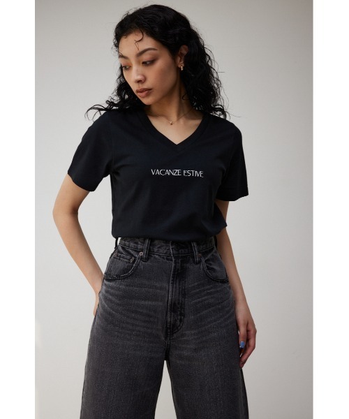 AZUL by moussy(アズールバイマウジー)の「VACANZE ESTIVE V/N LOGO Tシャツ/バガンゼエスティブVネックロゴTシャツ(Tシャツ/カットソー・レディース・ダークオレンジ/ブラック/ホワイト・MEDIUM/SMALL)」の15枚目の写真
