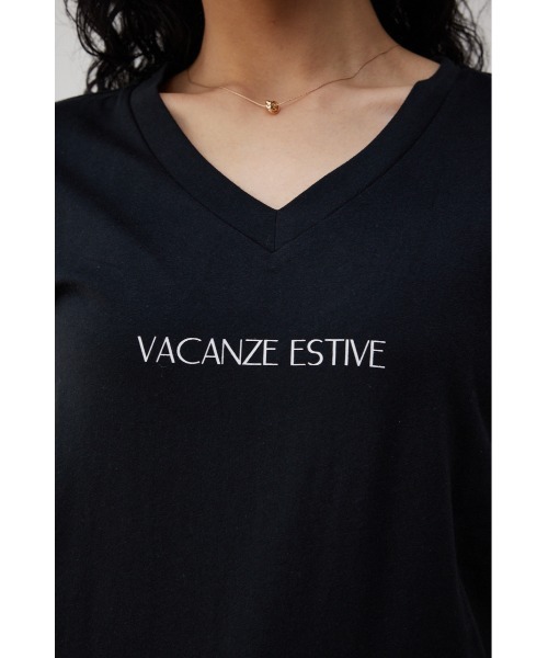 AZUL by moussy(アズールバイマウジー)の「VACANZE ESTIVE V/N LOGO Tシャツ/バガンゼエスティブVネックロゴTシャツ(Tシャツ/カットソー・レディース・ダークオレンジ/ブラック/ホワイト・MEDIUM/SMALL)」の20枚目の写真