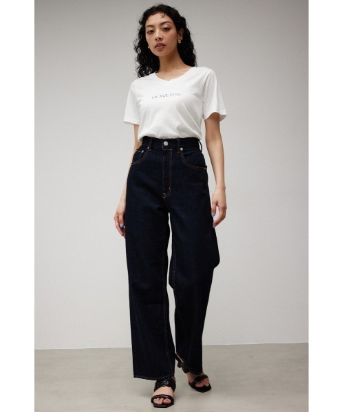 AZUL by moussy(アズールバイマウジー)の「VACANZE ESTIVE V/N LOGO Tシャツ/バガンゼエスティブVネックロゴTシャツ(Tシャツ/カットソー・レディース・ダークオレンジ/ブラック/ホワイト・MEDIUM/SMALL)」の7枚目の写真