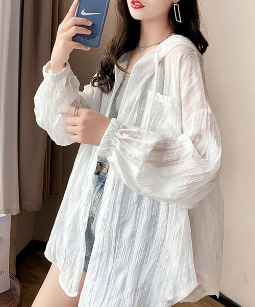 LAFFMO(ラフモ)の「フード付きボリュームスリーブシアーパーカー(パーカー・レディース・ブラック/ホワイト・FREE)」の10枚目の写真