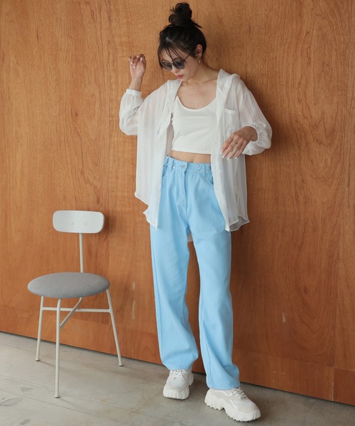 LAFFMO(ラフモ)の「フード付きボリュームスリーブシアーパーカー(パーカー・レディース・ブラック/ホワイト・FREE)」の11枚目の写真