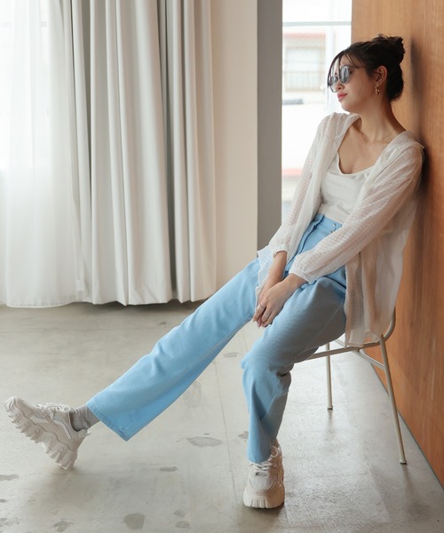 LAFFMO(ラフモ)の「フード付きボリュームスリーブシアーパーカー(パーカー・レディース・ブラック/ホワイト・FREE)」の13枚目の写真