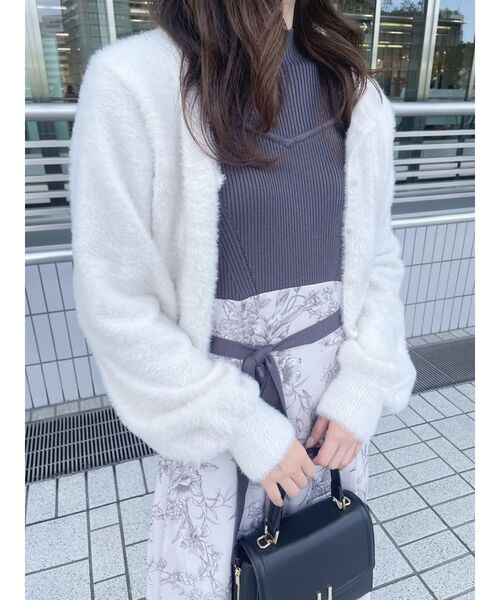 MERCURYDUO(マーキュリーデュオ)の「ロングスリーブミニシャギーニットカーディガン(カーディガン/ボレロ・レディース・ベージュ/アイボリー/チャコールグレー/ライトグレー/ライトピンク/ライトブルー/ピンク・FREE)」の12枚目の写真