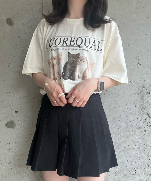 cuorequal(クオレコール)の「子猫半袖Tシャツ(Tシャツ/カットソー・レディース・アイボリー/ホワイト・SMALL/MEDIUM/LARGE/X-LARGE)」の2枚目の写真