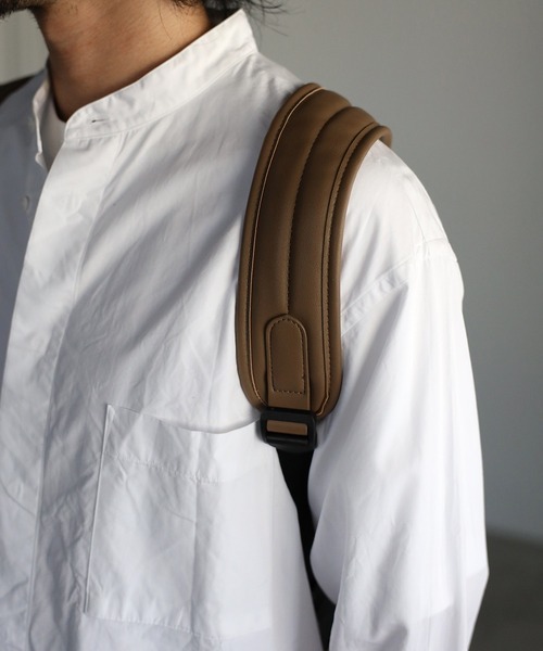 GUSCIO UOMO（グッシオ ウォーモ）の「【グッシオウォーモ】PUレザー リュックサック バックパック ユニセックス 軽量（ビジネスバッグ・メンズ・グリーン/ダークグレー/モカ/ブラック/グレイッシュベージュ・FREE）」の15枚目の写真