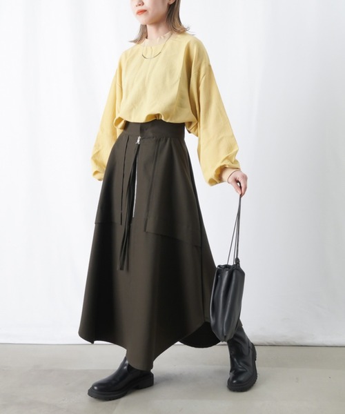 新品・ローヘン lohen サイドスリットクルーネックカットソー