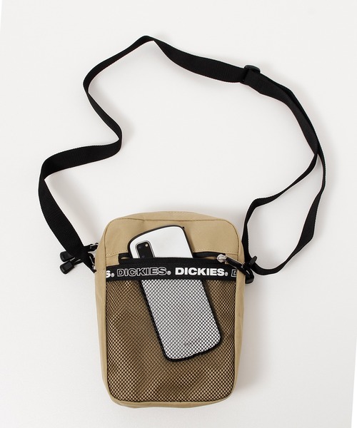 Dickies(ディッキーズ)の「【Dickies/ディッキーズ】LOGO TAPE MINI SHOULDER(ショルダーバッグ・メンズ・カーキ/ネイビー/ブラック/ベージュ・ONE)」の12枚目の写真