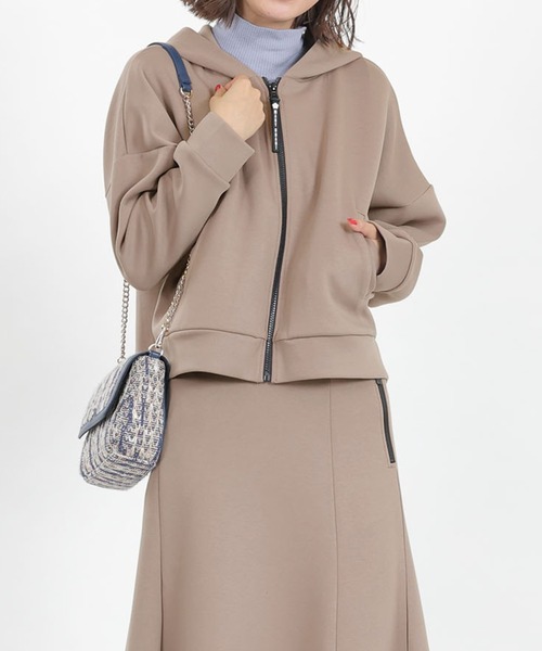 MARY QUANT（マリークワント）の「ボンディングシリコンロゴ パーカ