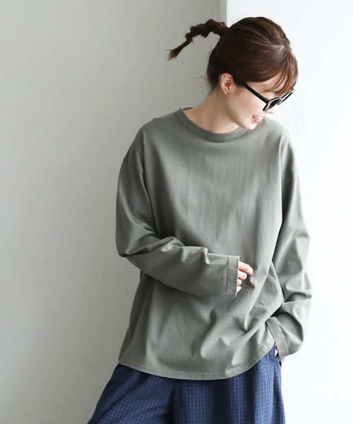 soulberry（ソウルベリー）の「裾出しスマイルなロンT（Tシャツ/カットソー・レディース・モスグリーン/オフホワイト/スミクロ/マスタード・M/L/LL/3L/4L）」の3枚目の写真