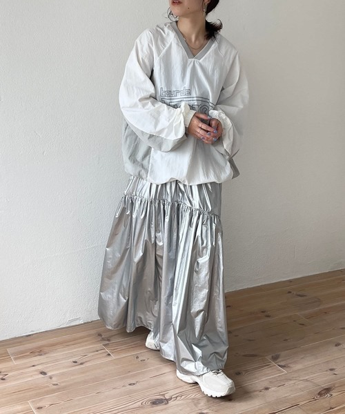 wee9s（ウィークス）の「metallic gatherer flare skirt / メタリックギャザーフレアスカート（スカート・レディース・シルバー・FREE）」の21枚目の写真