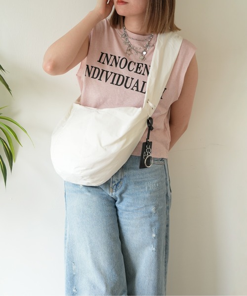 SALON de RUBAN(サロンドルヴァン)の「【SALON de RUBAN / サロン ド ルヴァン】 クシュクシュ ギャザーショルダーバッグ スモール(ショルダーバッグ・レディース・ブラック/ピンク/グレー/ベージュ/イエロー/ライトグレー/ホワイト/ブルー・FREE)」の15枚目の写真