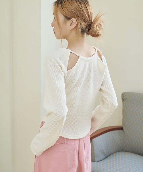 UNE MANSION（ユヌマンション）の「ホルターネックショルダースリットＴシャツニットカットソー（Tシャツ/カットソー・レディース・ブラック/ベージュ/アイボリー・FREE）」の11枚目の写真