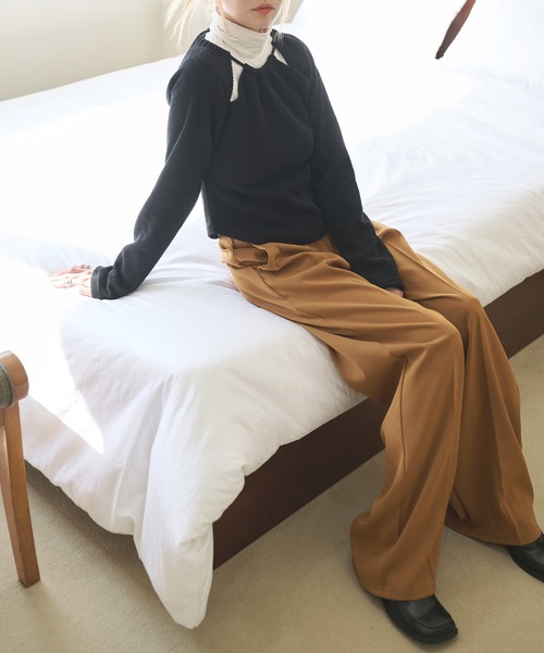 UNE MANSION（ユヌマンション）の「ホルターネックショルダースリットＴシャツニットカットソー（Tシャツ/カットソー・レディース・ブラック/ベージュ/アイボリー・FREE）」の14枚目の写真