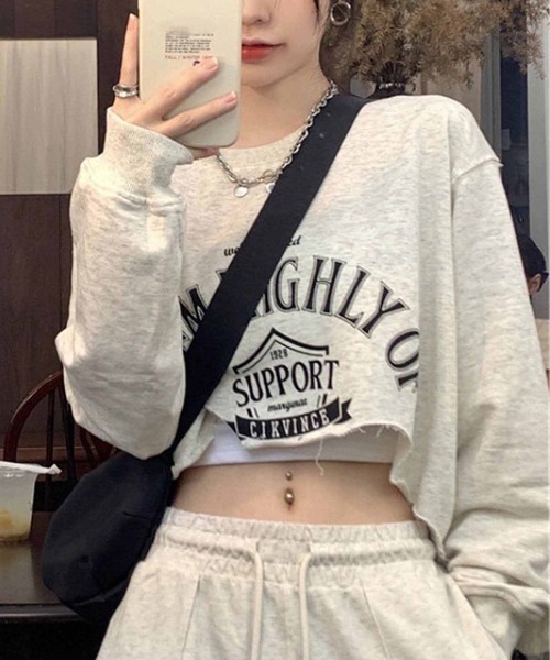 NANEA(ナネア)の「クロップド丈 裾カットオフトップス(Tシャツ/カットソー・レディース・ネイビー/グリーン/オートミール・SMALL/MEDIUM)」の1枚目の写真