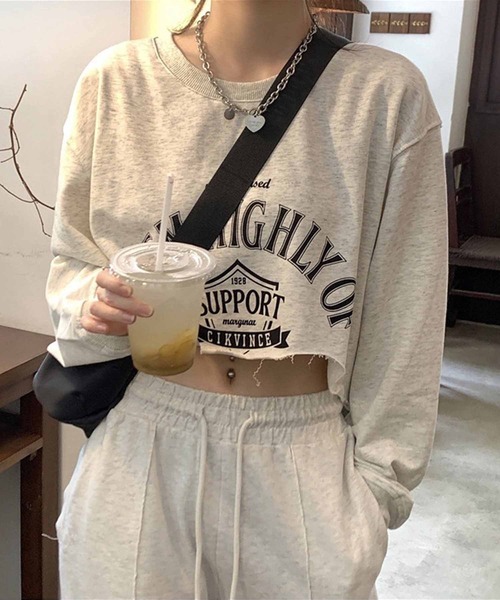 NANEA(ナネア)の「クロップド丈 裾カットオフトップス(Tシャツ/カットソー・レディース・ネイビー/グリーン/オートミール・SMALL/MEDIUM)」の8枚目の写真